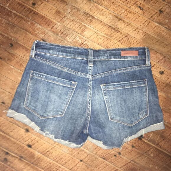 BlankNYC the Fulton distressed rolled raw hem size 25 jean shorts - Picture 11 of 12